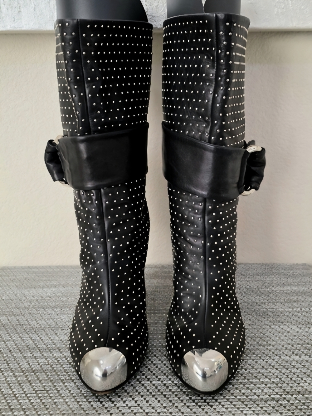Giuseppe Zanotti Black Leather Silver Studded Buckle Stiletto Boots - EU 39 - Picture 4 of 16